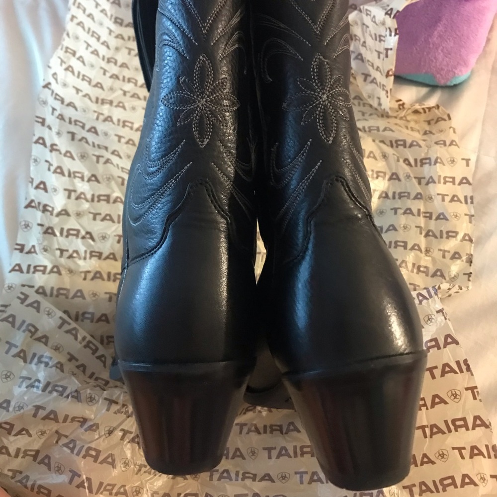 SOLD - Picture 2 of 6